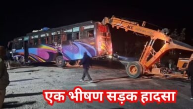 Prayagraj Road Accidant